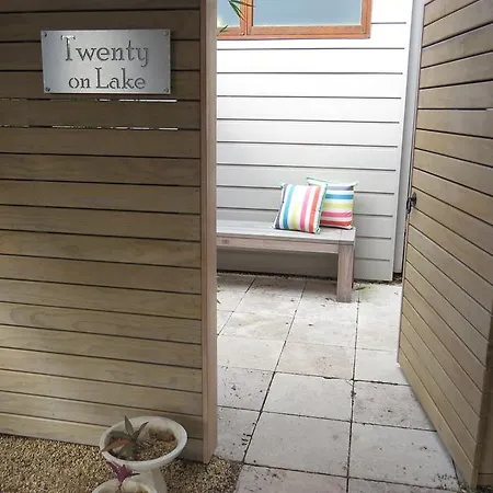 Twenty On Lake Apartment North Avoca Exterior photo